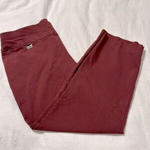 Alfani plain front crop maroon pants with silver accent. Size 14